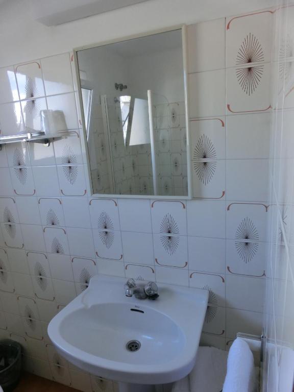 Hotel Can Catala L' Escala Szoba fotó
