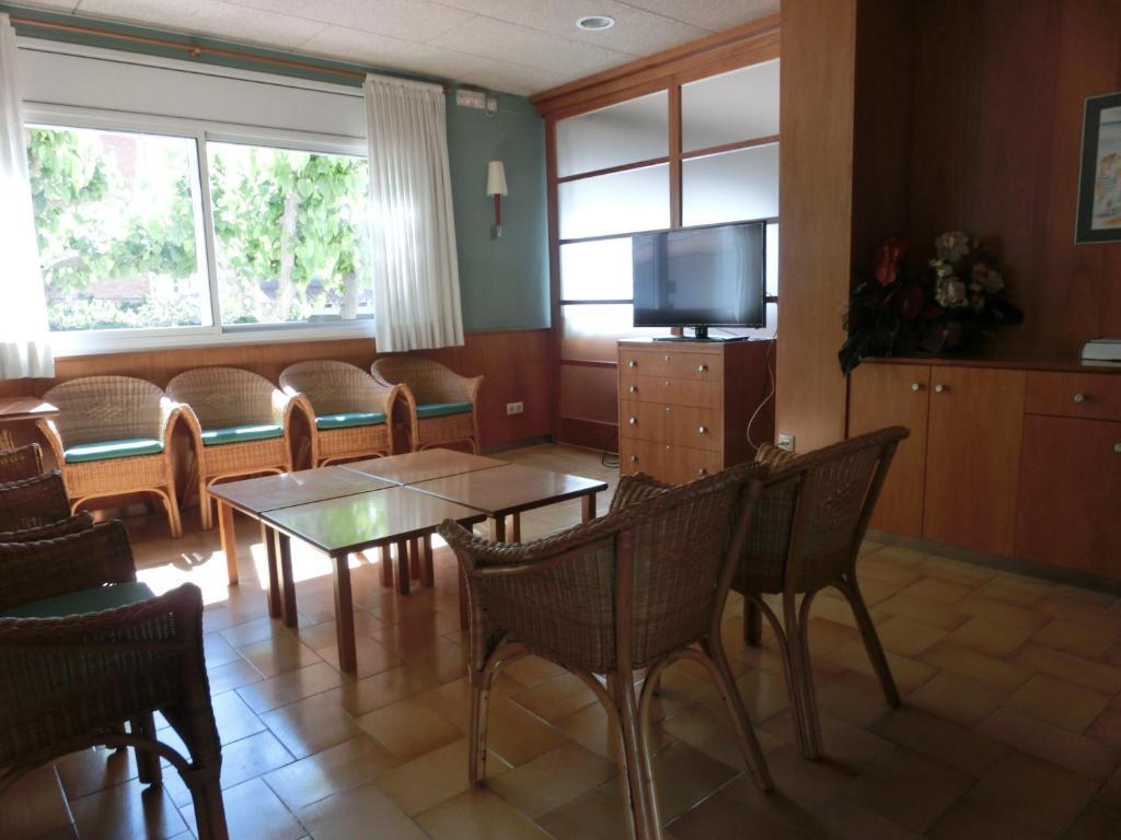 Hotel Can Catala L' Escala Kültér fotó