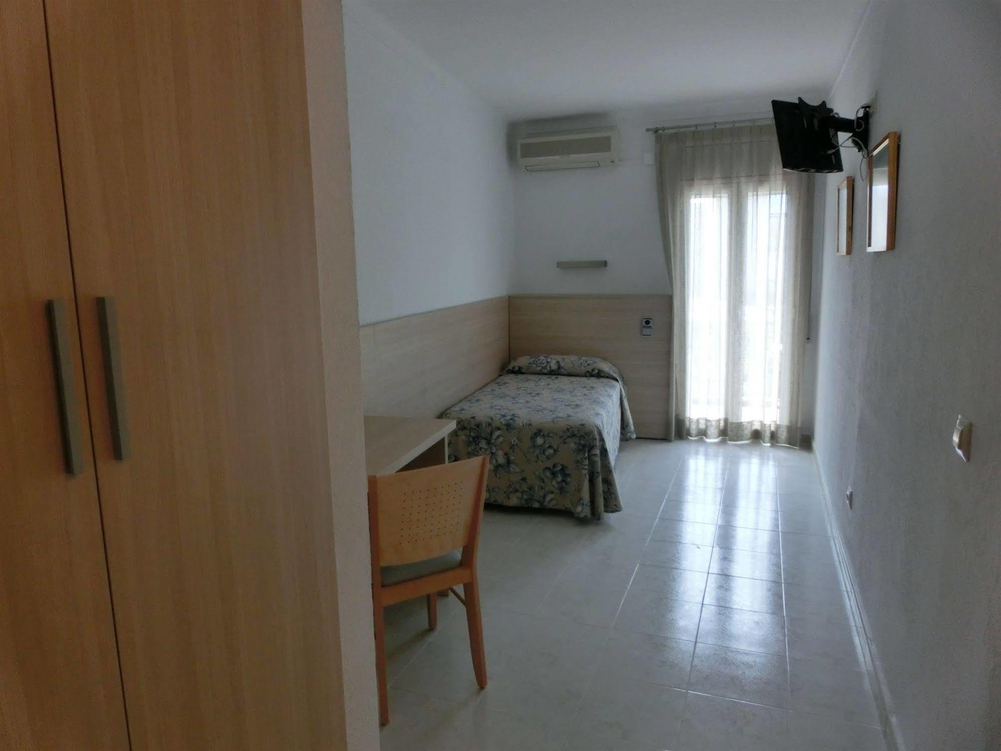 Hotel Can Catala L' Escala Kültér fotó