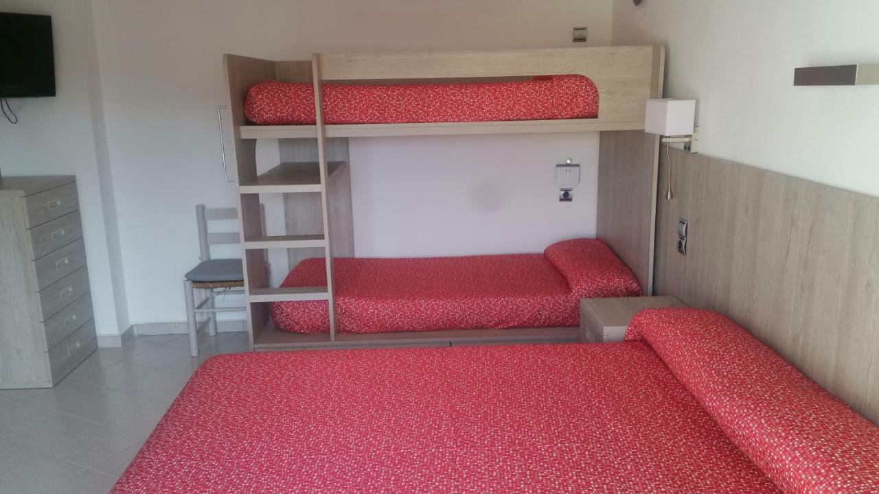 Hotel Can Catala L' Escala Kültér fotó